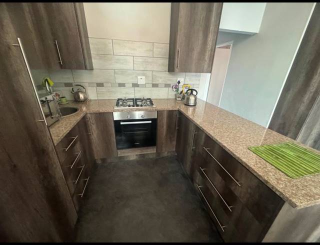 3 BEDROOM TOWNHOUSE FOR SALE IN GROENKOL